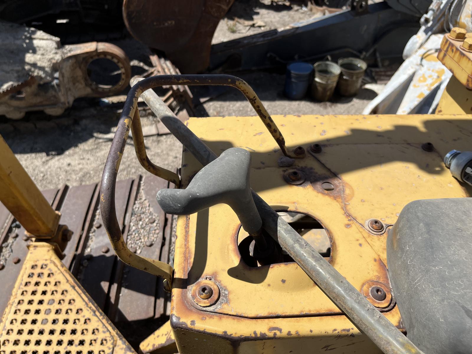 ./imagenes/INVOICE/2019/14386/TOPADOR FRONTAL CATERPILLAR D4H SERIES II (15).JPG